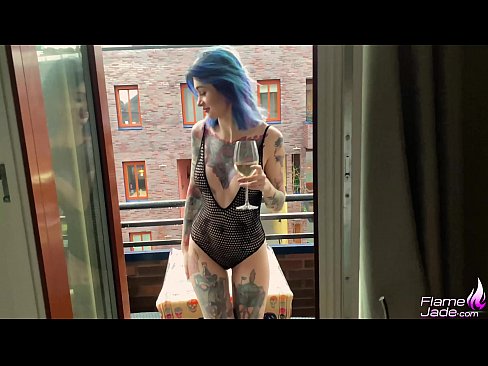 ❤️ Enormt Meedchen suckt mat engem Gulp a fuckt passionéiert ënner dem oppenen Himmel ❤️ Sex op lb.pornohammer.ru ❌